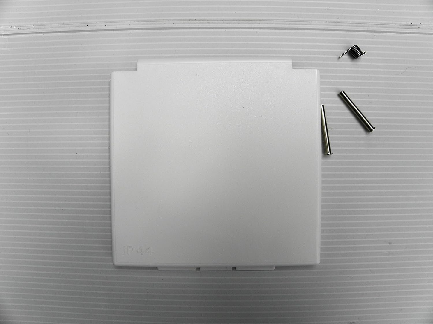 Brunner Ersatzdeckel für Caravan-Einspeisungsstecker