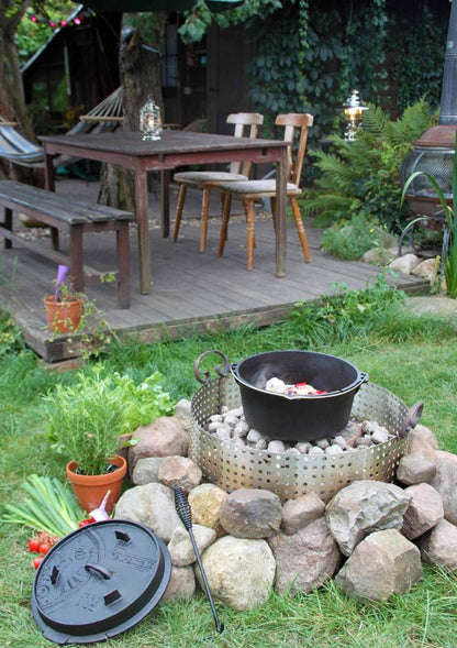 Feuertopf Dutch Oven T4,5 planer Boden - Petromax - Wildnissport