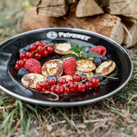 Petromax Emaille Teller schwarz (2 Stück im Set) - Wildnissport - Wildnissport